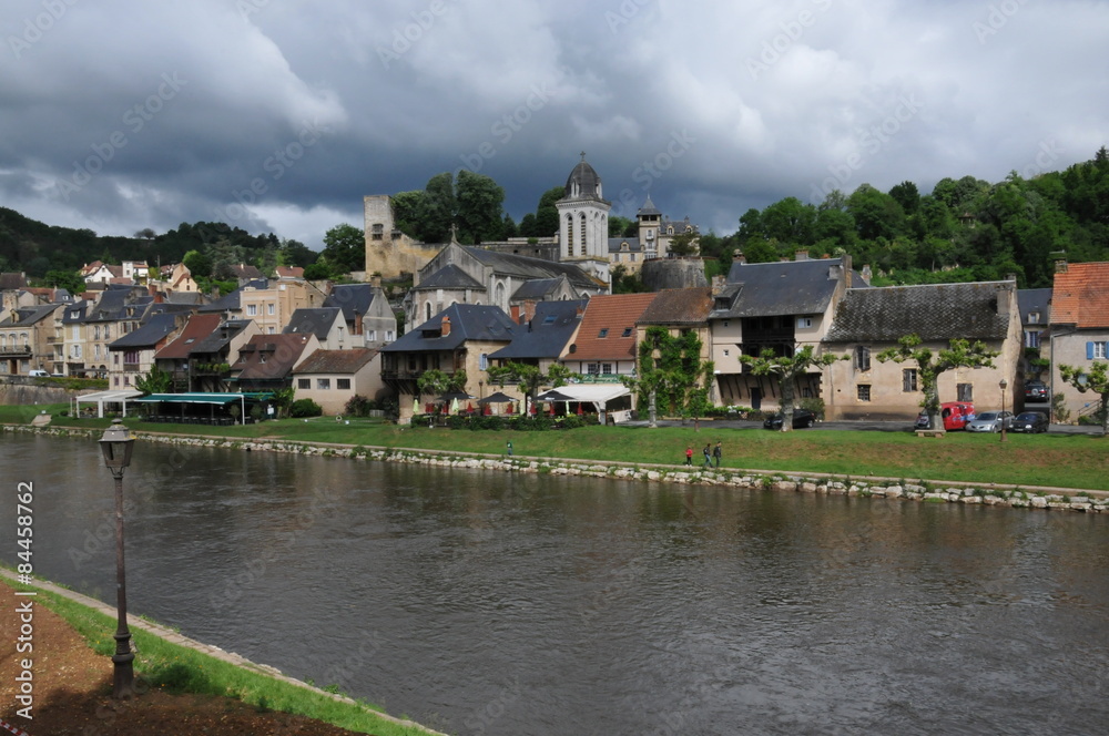 Dordogne et Lot,  de Montignac à Collonges la Rouge