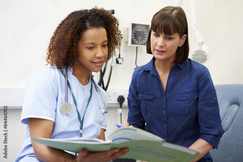 © Monkey Business - Nurse Discussing Test Results With Female Patient © Monkey Business - Nurse Discussing Test Results With Female Patient