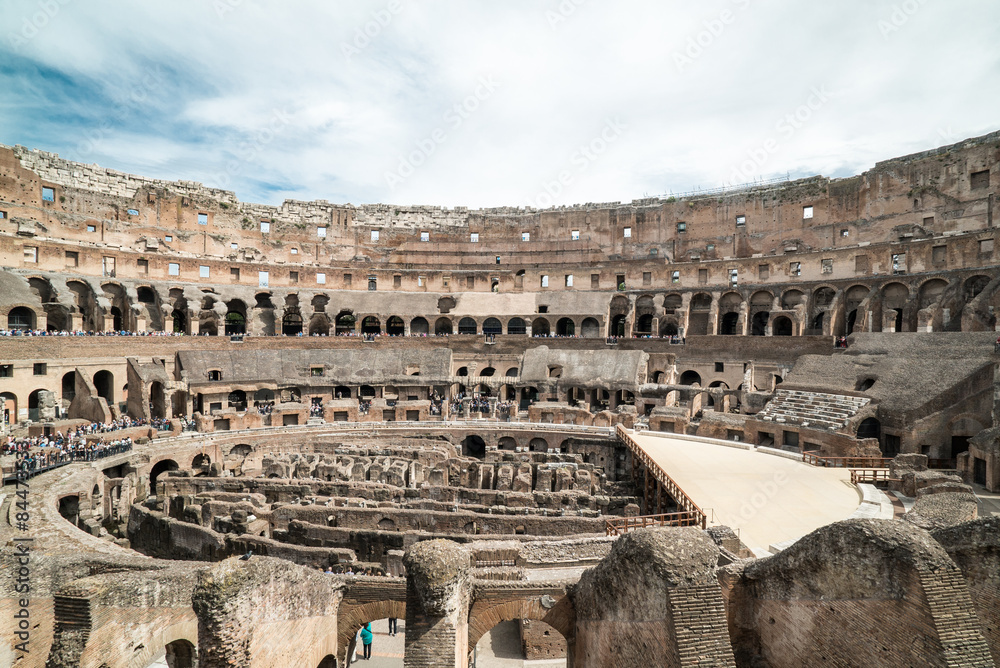 Coliseo Romano interior desde el lateral