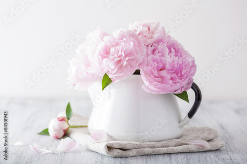 Fototapeta Naklejka Na Ścianę i Meble -  beautiful pink peony flowers bouquet in vase