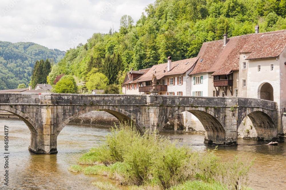 St. Ursanne, Altstadt, Stadt, Sommer, historische Brücke, Schweiz St. Ursanne, Altstadt, Stadt, Sommer, historische Brücke, Schweiz
