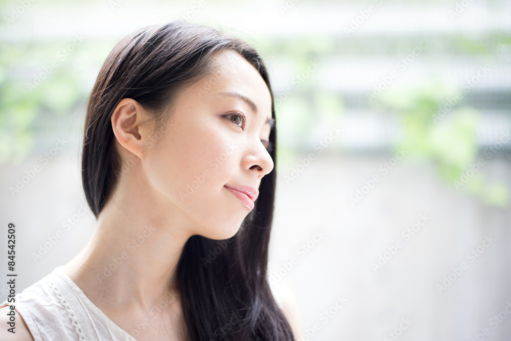 若い女性 若い女性