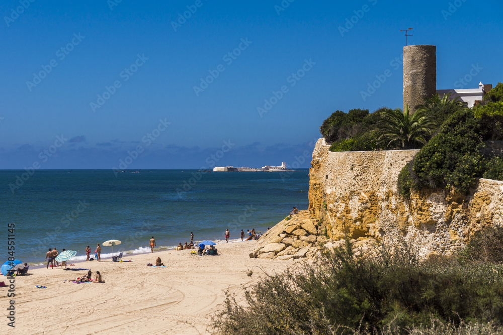 Strandurlaub in Andalusien mit Blick auf Castillo, Sancti Petri