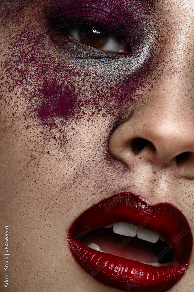 Obraz premium Beauty Model with open Mouth
