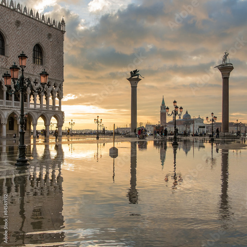 Alba a Venezia, piazza san marco