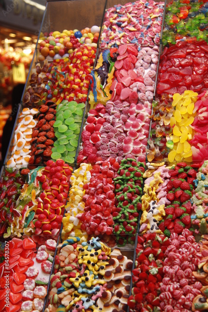 Fototapeta premium Xuxes en el mercado de la Boqueria en Barcelona