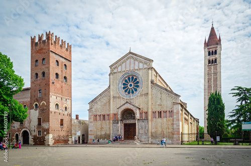 Obraz na płótnie Verona (Italy), Basilica of San Zeno