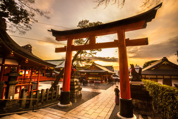 Fotobehang Japan Fushimi Inari schrijn met torii poorten  © Luciano Mortula-LGM