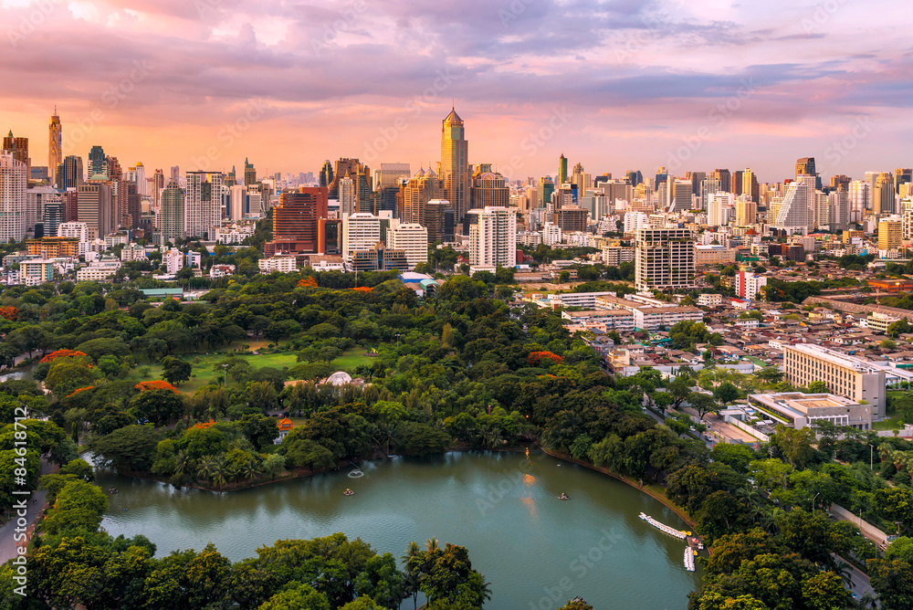Naklejka premium daylight bangkok city skyline