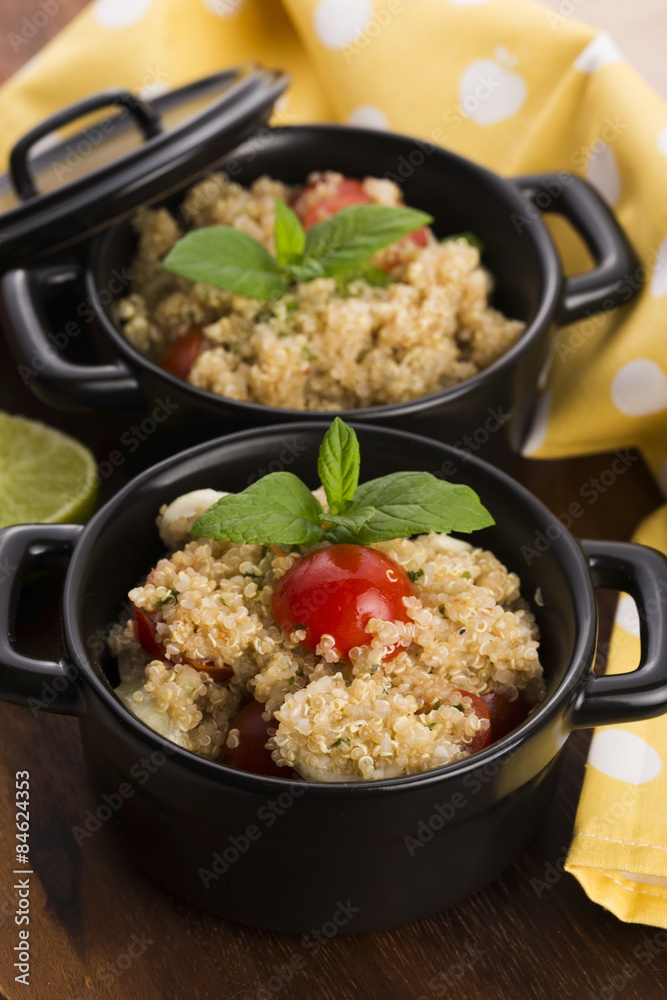 Tabbouleh Quinoa with tomatoes, onion, mint, parsley and lemon Tabbouleh Quinoa with tomatoes, onion, mint, parsley and lemon