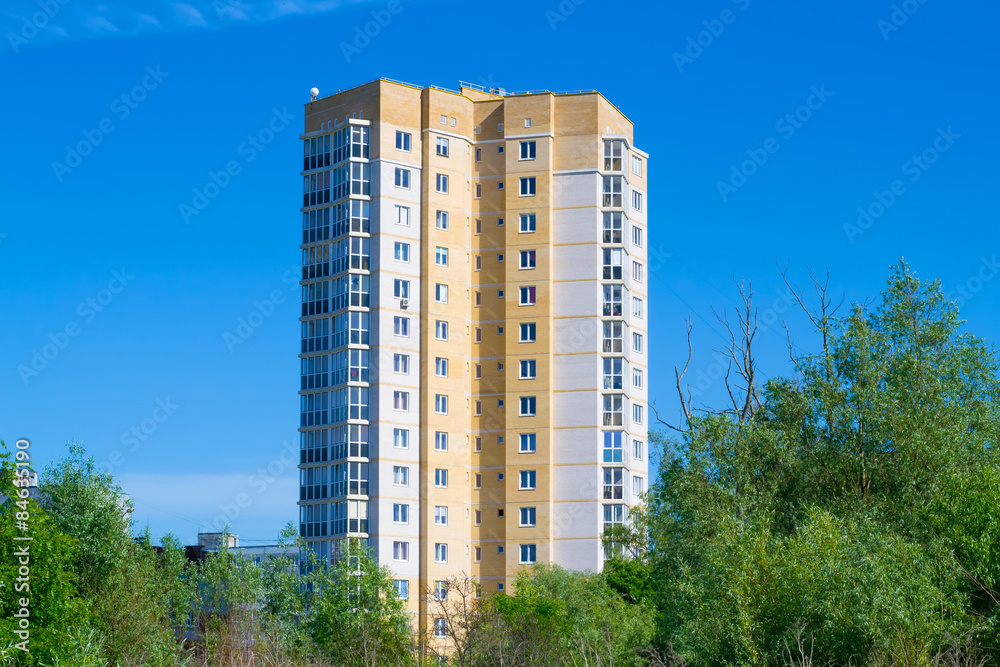 Apartment house on Gorky street in Kaliningrad