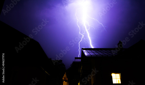 Blitzeinschlag, Unwetter photo