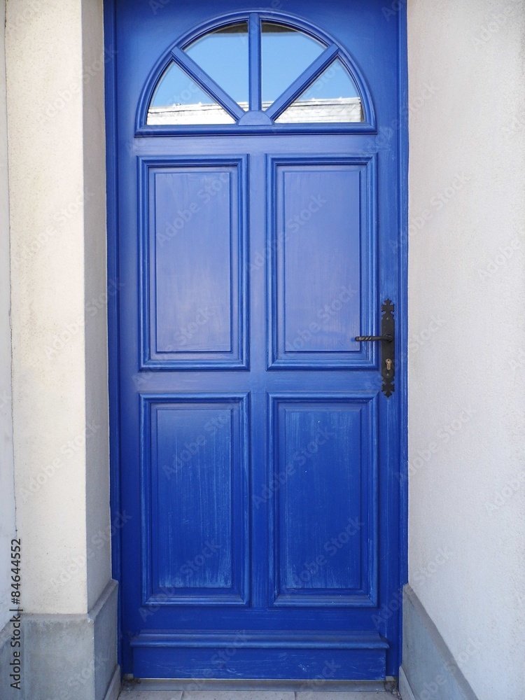 Le mystère de la porte bleue