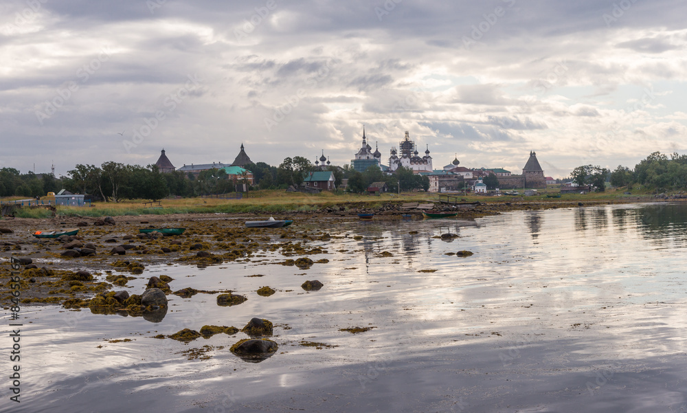 Low tide on the Big Solovetsky Island