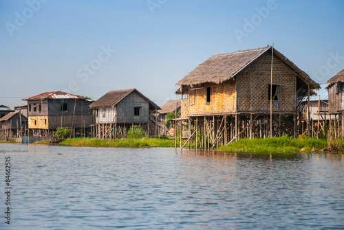 Floating houses in a village of Inle lake © zephyr_p