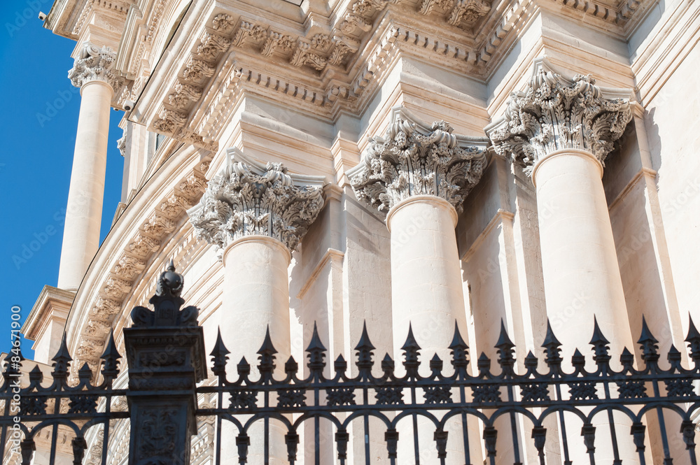 Fototapeta premium Architectural baroque elements of Saint George church in Ragusa Ibla