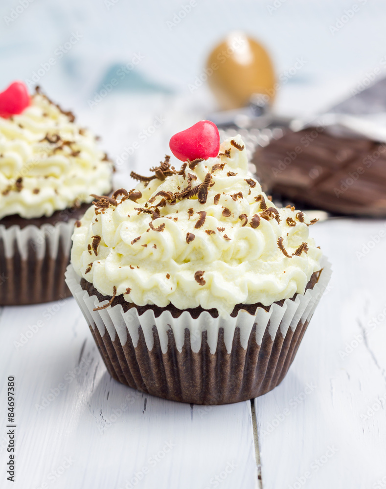Chocolate cupcakes with ricotta cheese frosting Chocolate cupcakes with ricotta cheese frosting