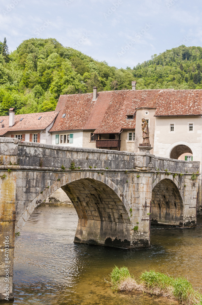 Saint-Ursanne, Stadt, historische Altstadt, Brücke, Doubs, Fluss, Jura, Schweiz