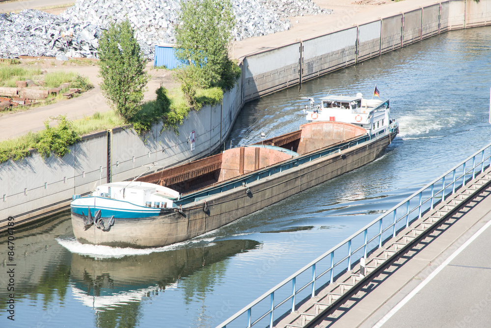 Naklejka premium Frachtschiff