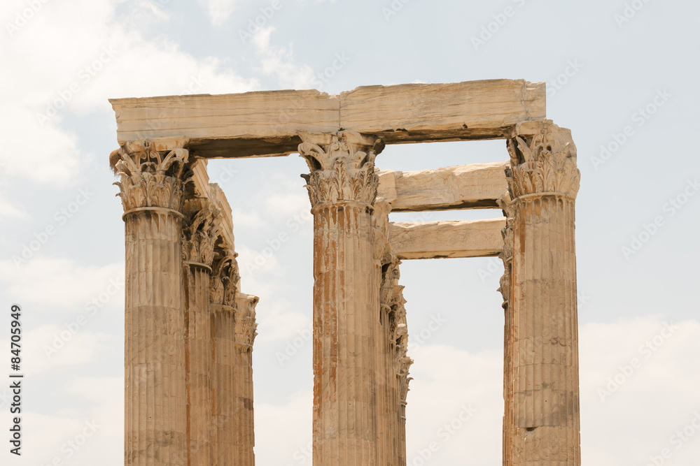 Architecture of the columns of the temple of Zeus in Greece.