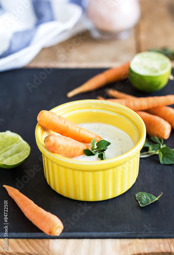 Baby carrots with Greek yogurt dip