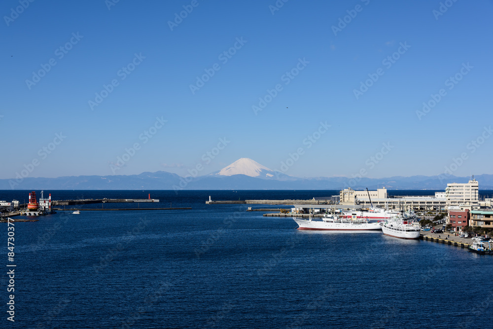 城ヶ島大橋から見える富士山