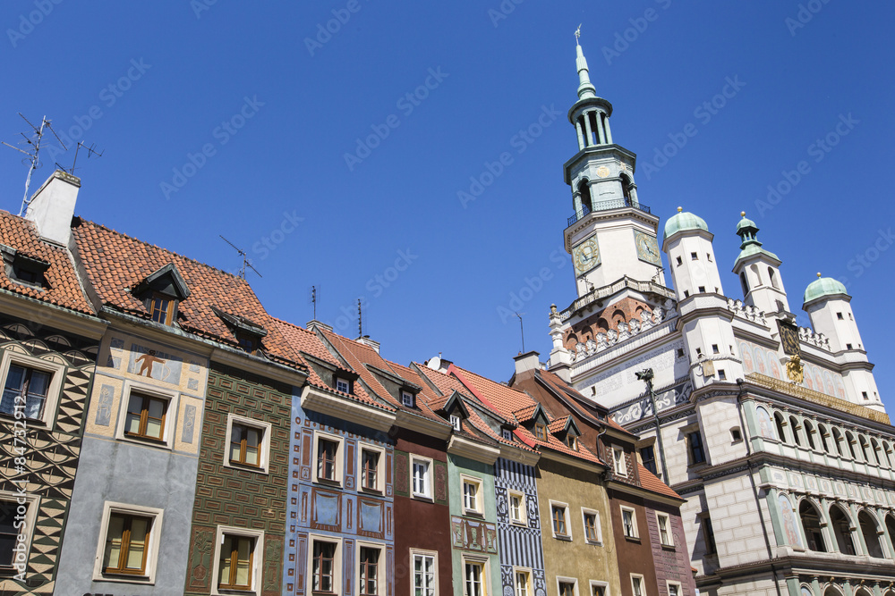 Fototapeta premium Houses and Town Hall in Old Market Square, Poznan, Poland
