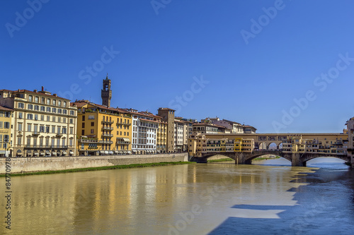 Embankment of Arno river, Florence © borisb17