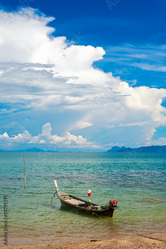 Fototapeta Naklejka Na Ścianę i Meble -  Thai Long Boat