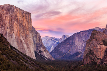 Fotobehang Koraal Yosemite National Park natuurlandschap  © f11photo