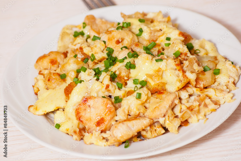 chicken fillet with cauliflower baked with egg and cheese