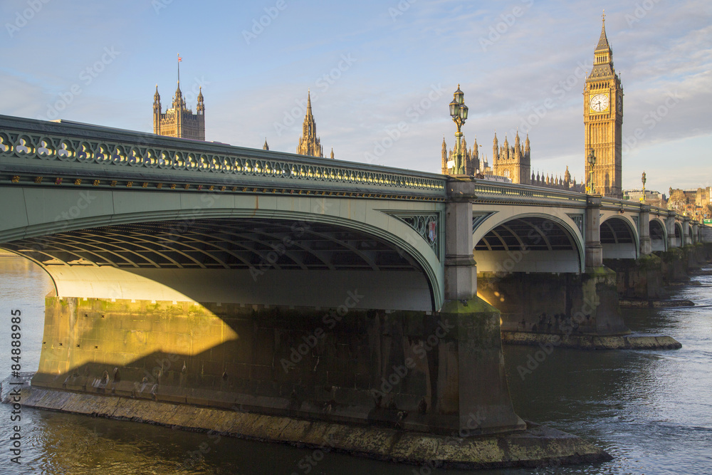 UK - London - Westminster Bridge