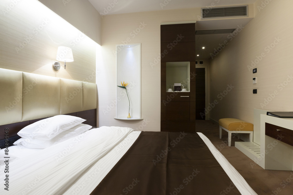 Fototapeta premium Elegant bedroom interior