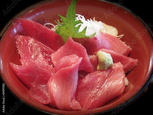 まぐろ丼/Tuna bowl