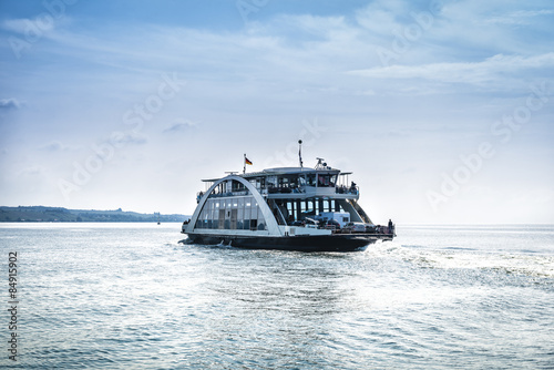 Canvas-taulu Car ferry on the lake Constance (Bodensee).