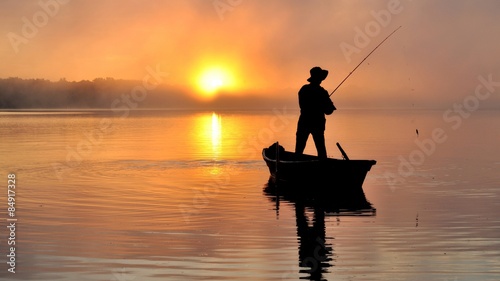 Рыбалка, рассвет, утро