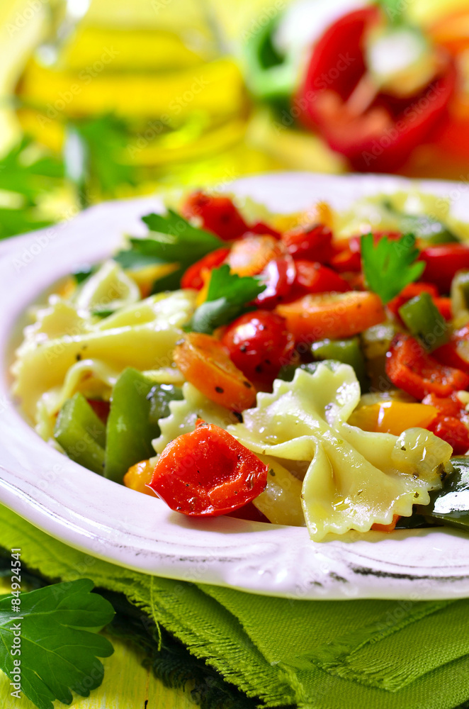 Farfalle with vegetable.