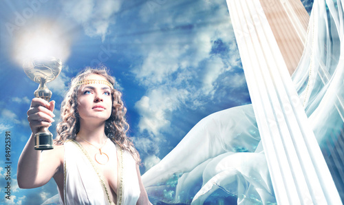 Fotografía The Greek Goddess Carrying a Goblet of Fire