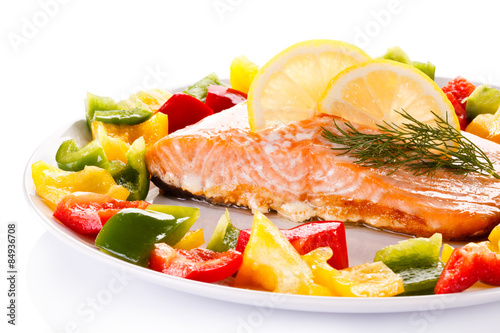 Roasted salmon and vegetables 