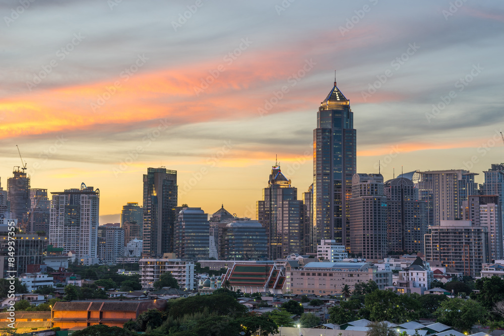 Fototapeta premium Modern building in Bangkok city