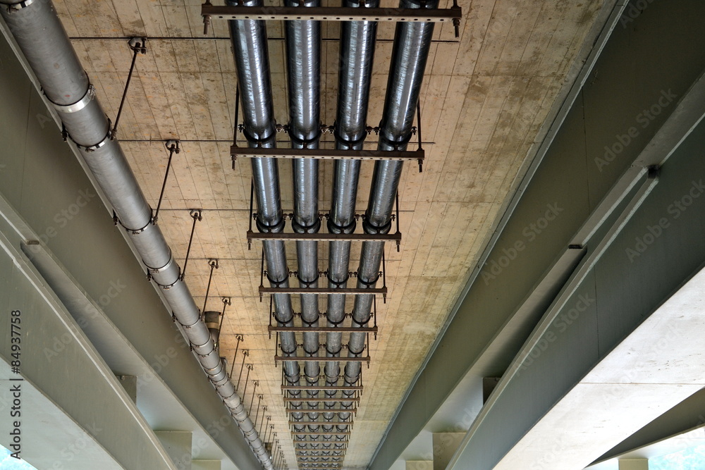 Obraz premium Under the bridge 