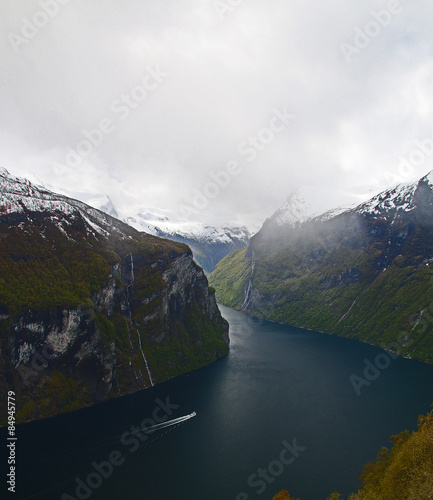 Geiranger fjord photo