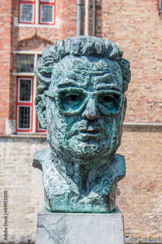 standbeeld van Frank Van Acker Brugge