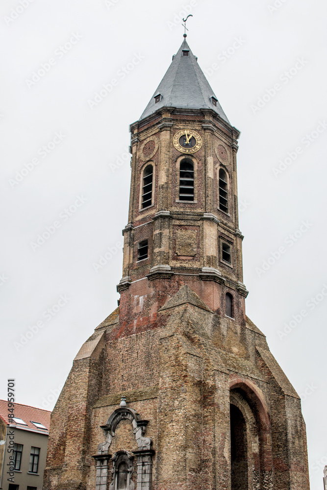 Sint-Pieterstoren (Peperbusse) Sint-Petrus-en-Pauluskerk Ostende