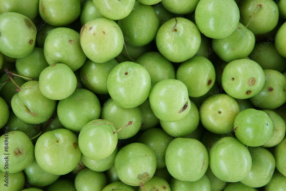 Plums Plums