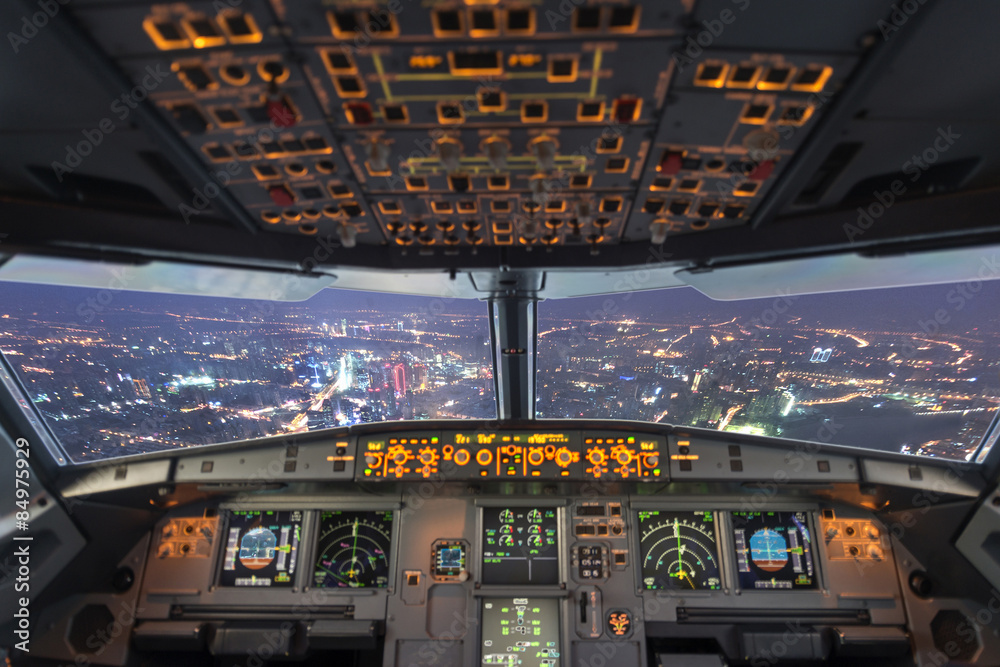 Fényképezés plane cockpit and city of night - az Europosters.hu