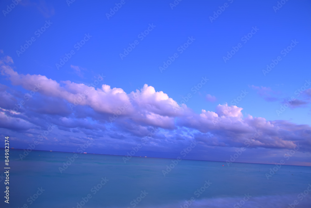 Naklejka premium Sunset on the Caribbean beach.