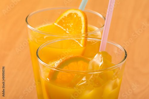 Foto Orange juice that went into the glass