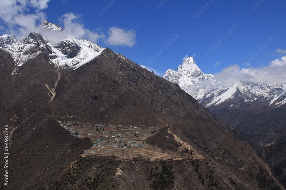 Phortse, Sherpa village on the way to Everest Base Camp, Ama Dablam