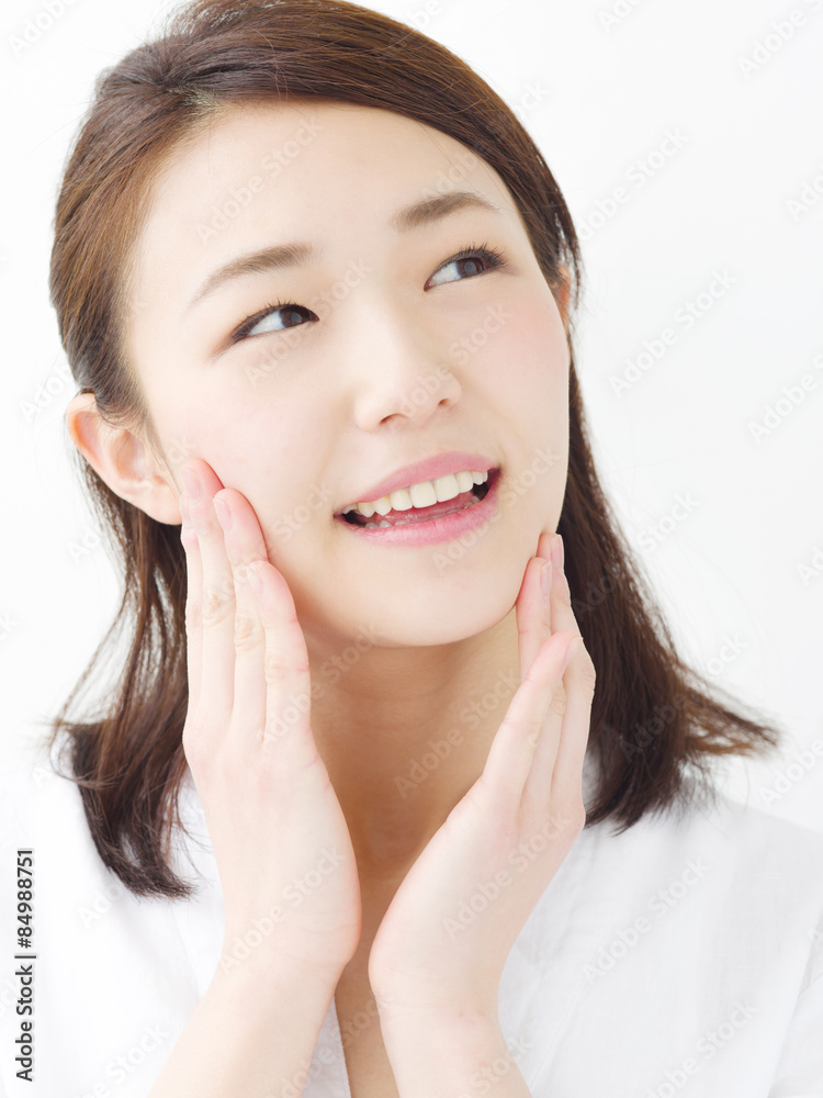 スキンケア・若い女性 スキンケア・若い女性